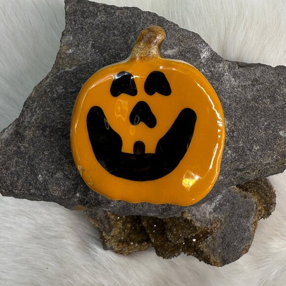 Ceramic Pumpkin Brooch Halloween Cookie Cute - Picture 1 of 5